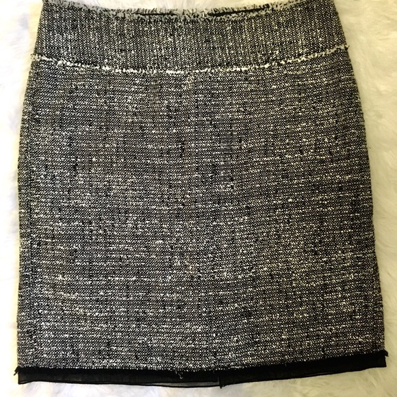 Ann Taylor Tweed Italian Black Career Skirt 8P - Picture 6 of 6